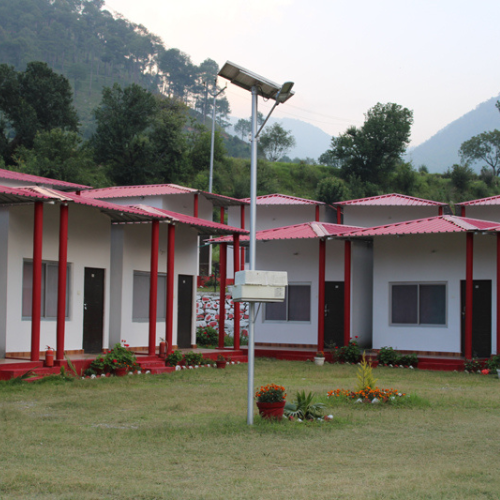 budget hotels near yamunotri temple